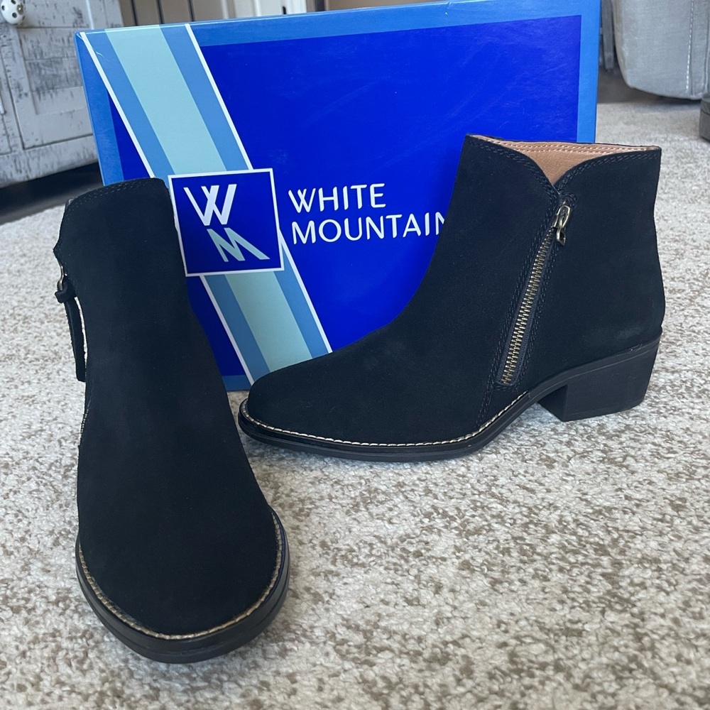 NEW white mountain ankle boot, sz6.5